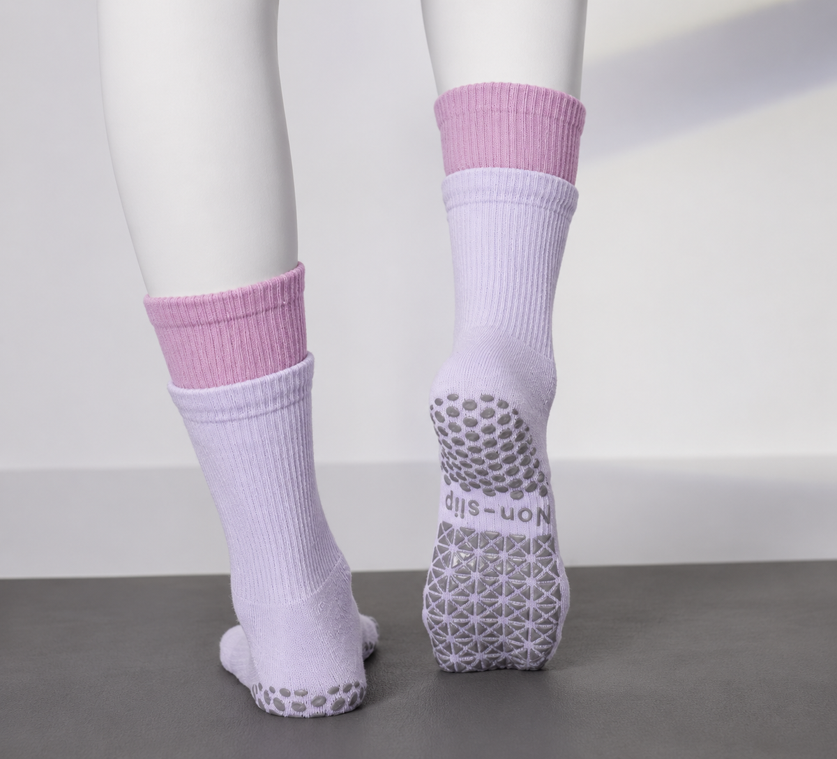 Women's Layered Grip Socks for Pilates & Yoga - Lavender Pink