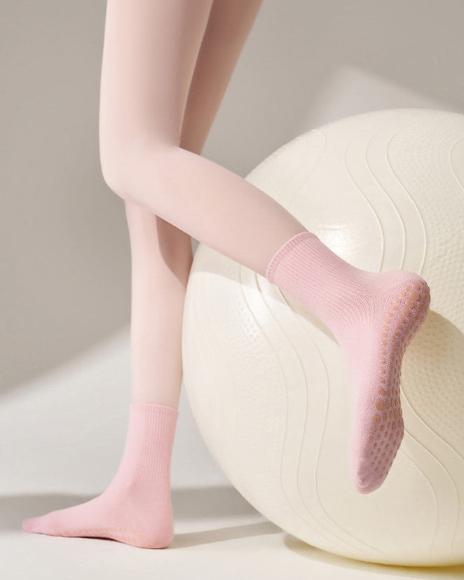 Women's Macaron Crew Grip Socks - Strawberry Milk