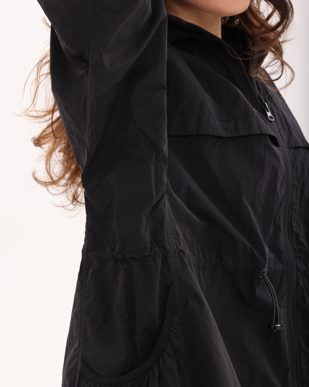 Wadi Trail Sunscreen Long Coat - Black