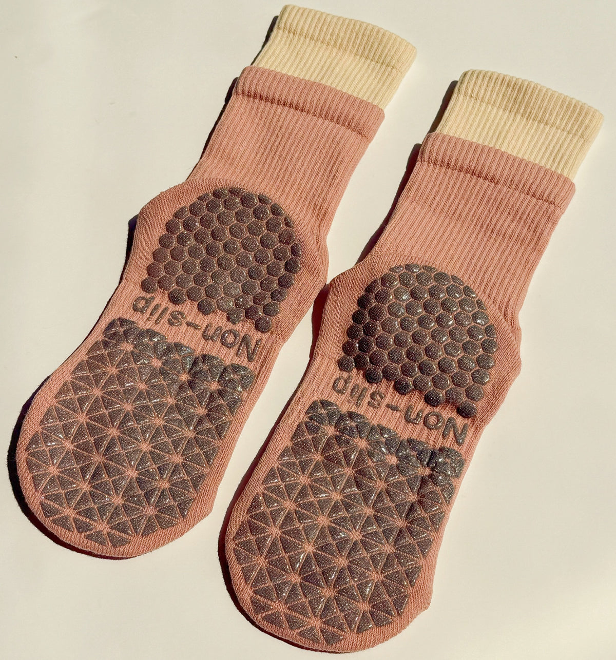 Women's Layered Grip Socks for Pilates & Yoga - Lotus Pink