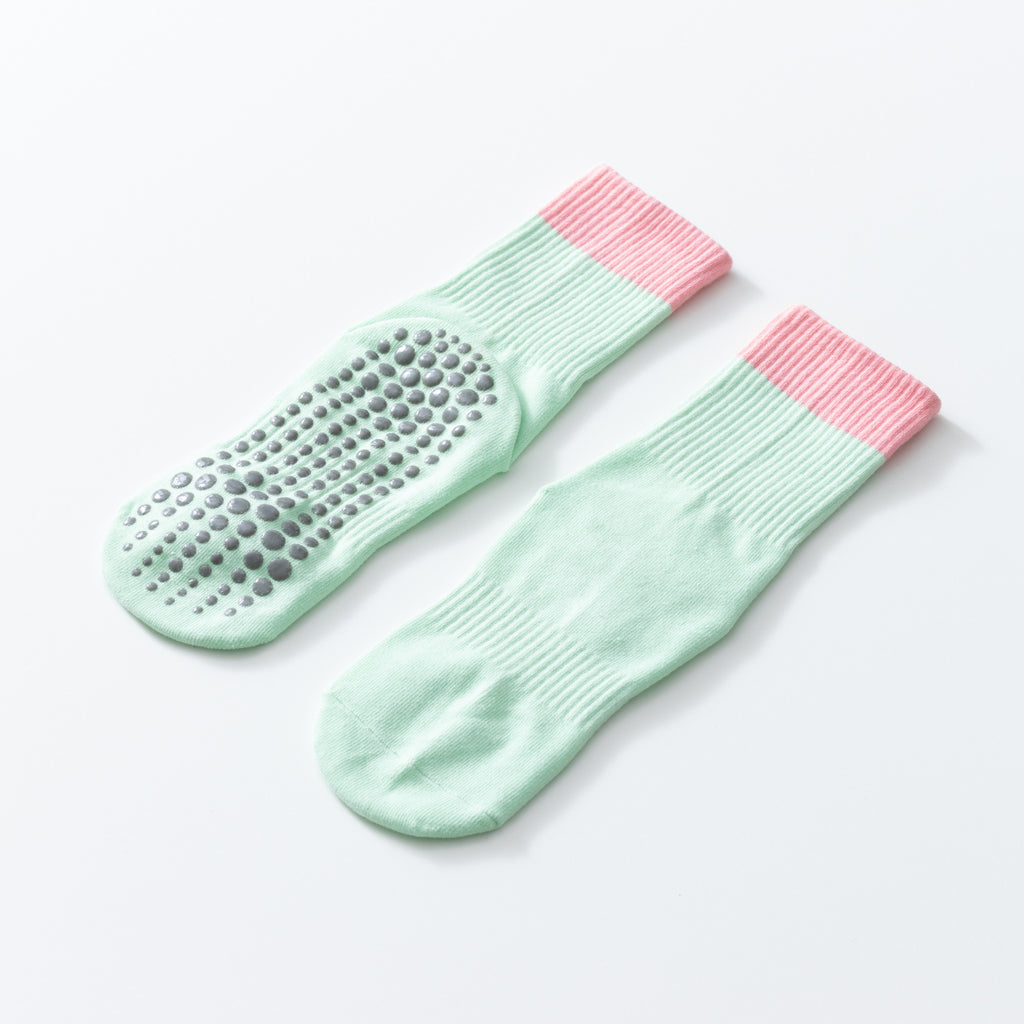 Women's Color Block Pilates Grip Socks - Mint Cream